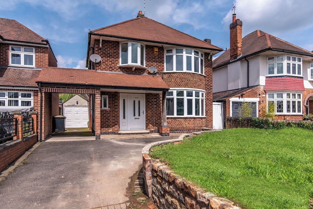 Bramcote House
