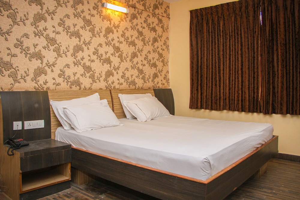 DeSantosh Residency