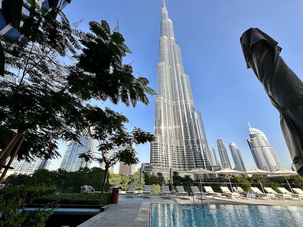 Lux BnB Address Opera I Burj Khalif Views