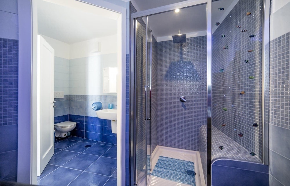 Blue Angels Relais