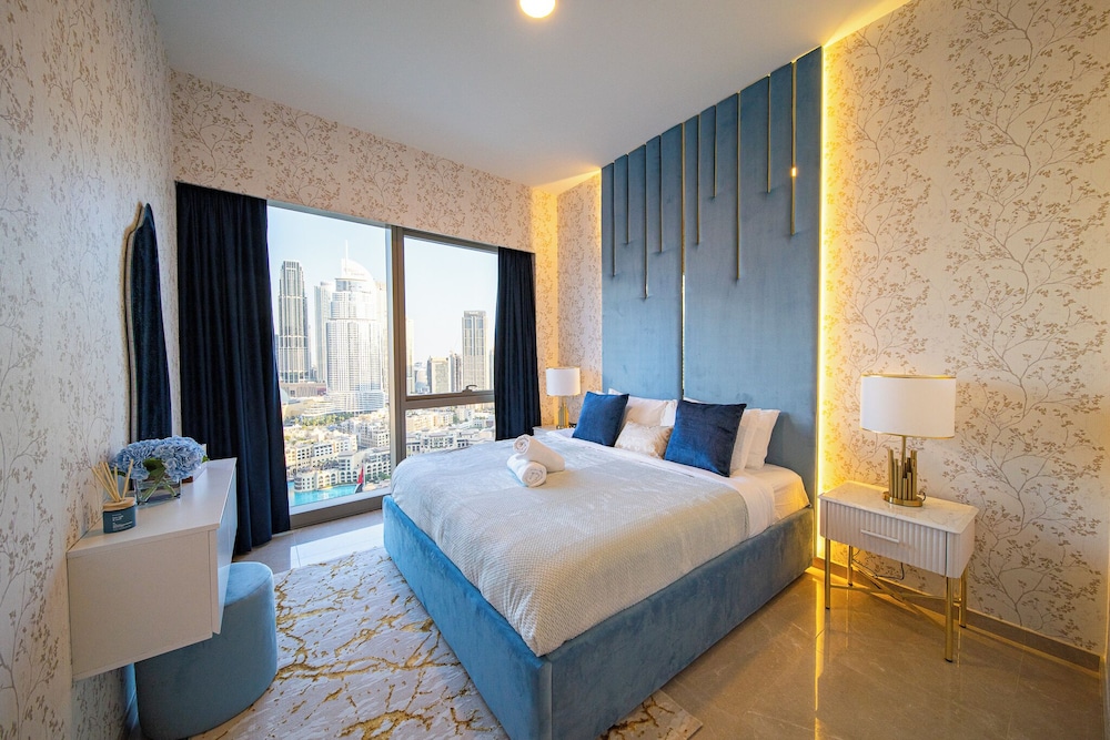 One Lux Stay Grande Signature Residences