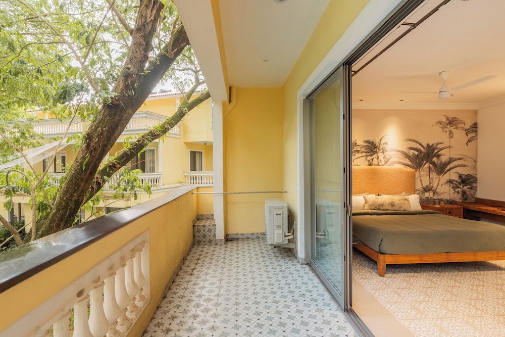 ELIVAAS Kensho Hibiscus 3BHK Villa