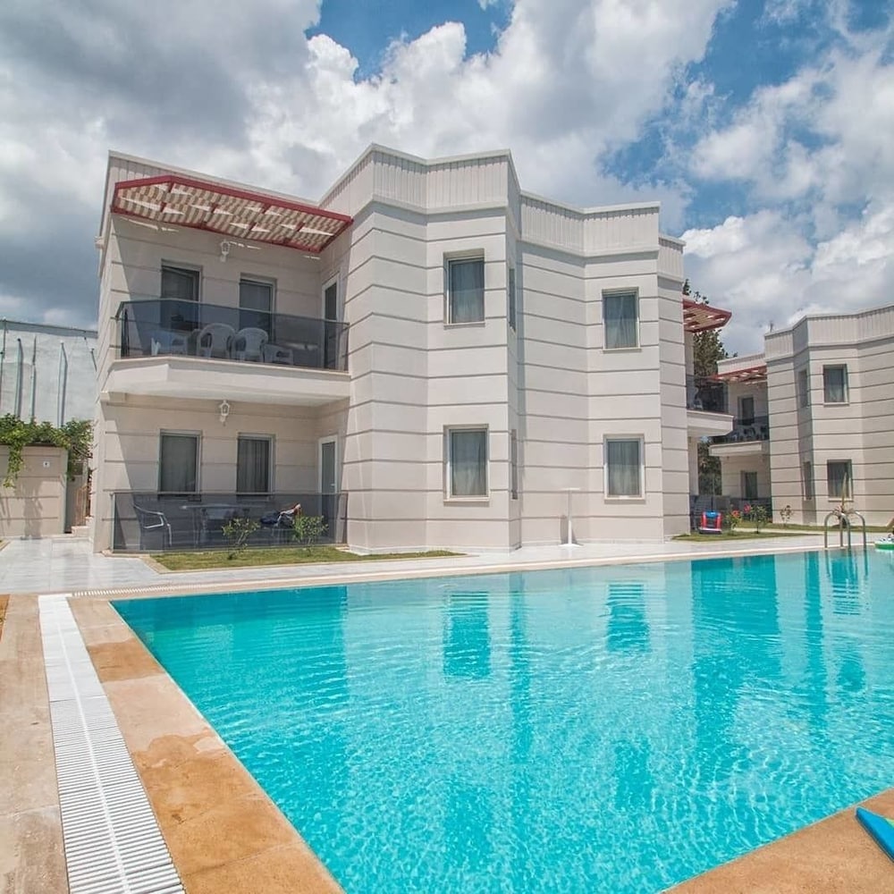 Tasev Apart Hotel