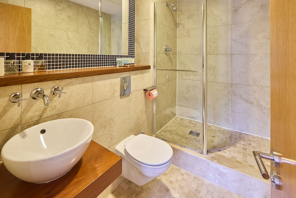 Host Stay Waterside