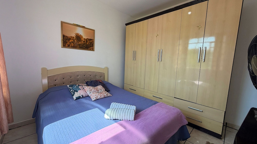 Casa Pet Friendly c 3 Quartos e Garagem no Jardim
