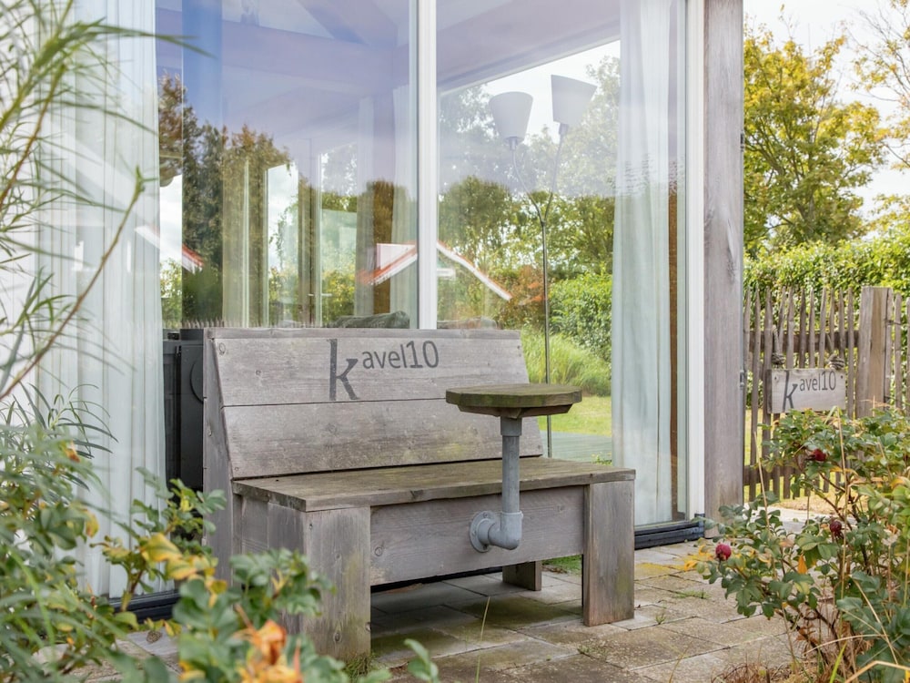 Enjoy Luxury and Comfort in Holiday Villa Kavel 10
