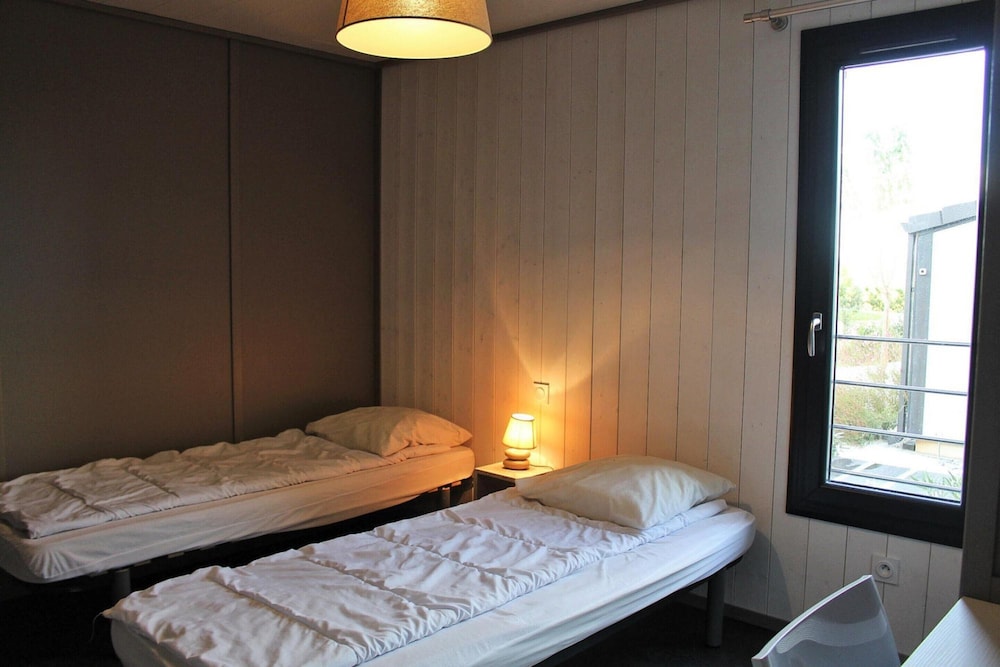 Chalet in Pomerols Near Mediterranean Beaches view 4