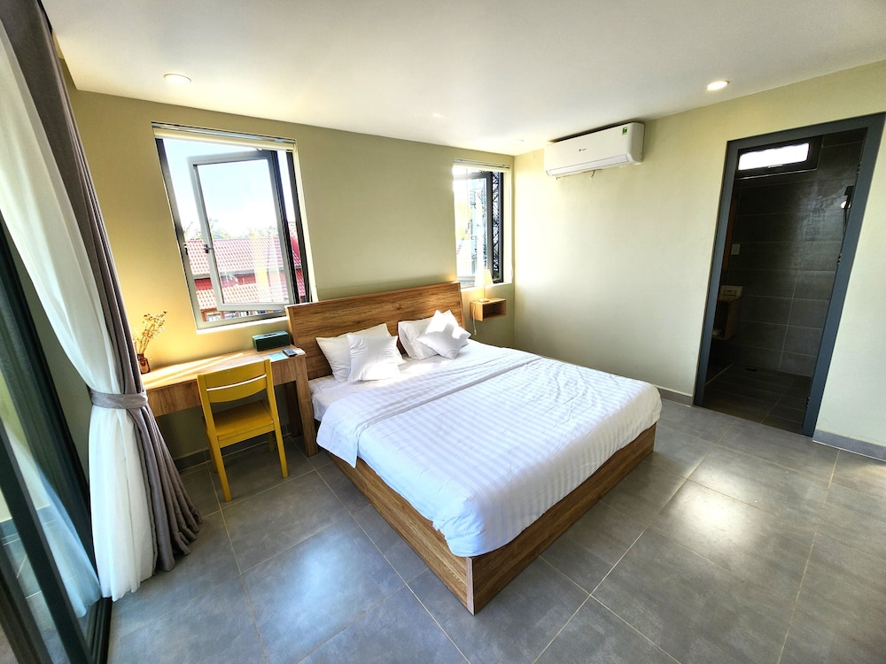 Sunny Shore Resort