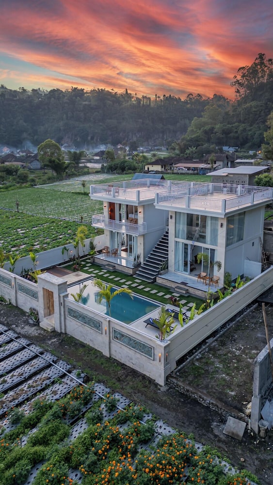 Hayana Villa