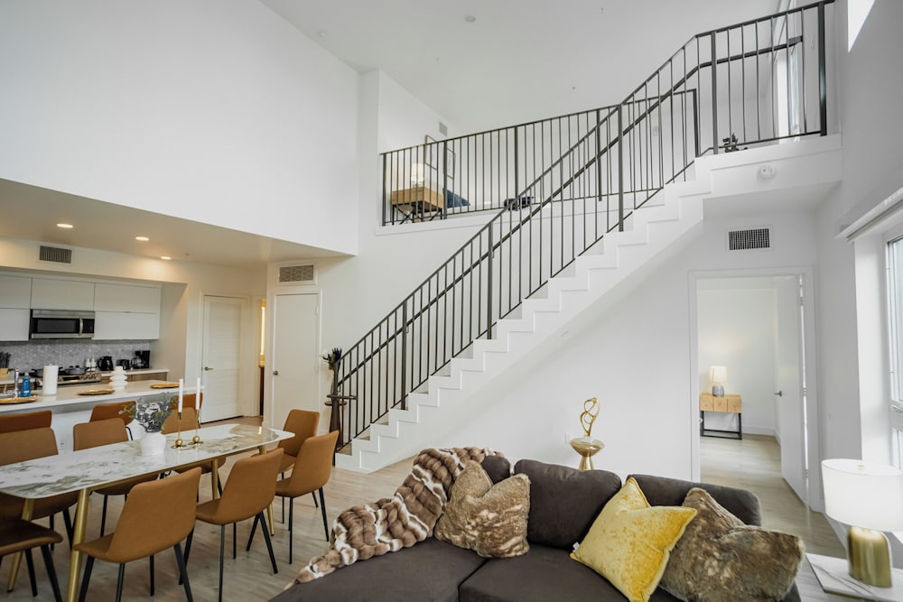 Chic Urban Retreat in Heart of LA