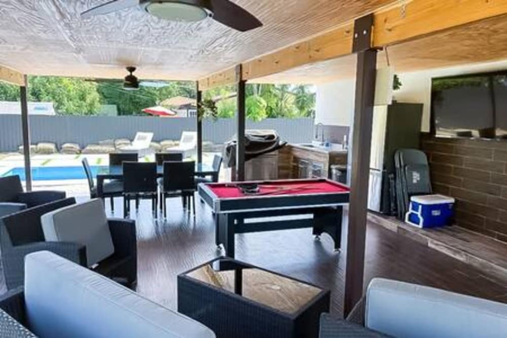 Modern Lux Home 3BR 2BA With Heated Pool