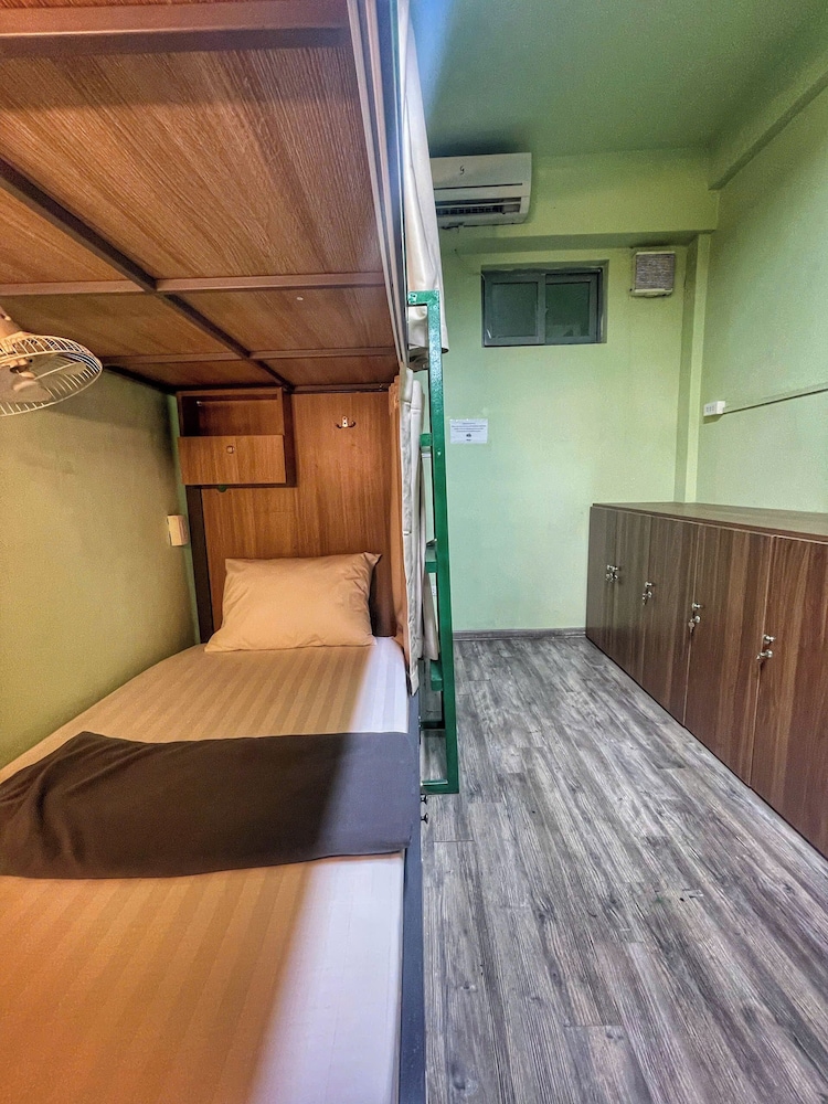 Hanoi Quarter Life Hostel