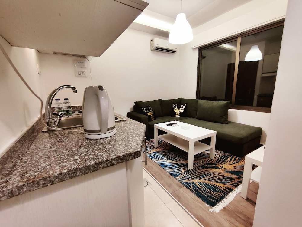 28 1- Lovely Apartment Close to all Services view 2