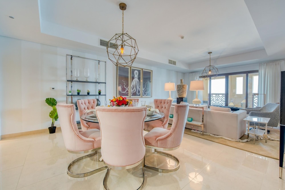 Luxury Palm Apartment With Beach Sea View