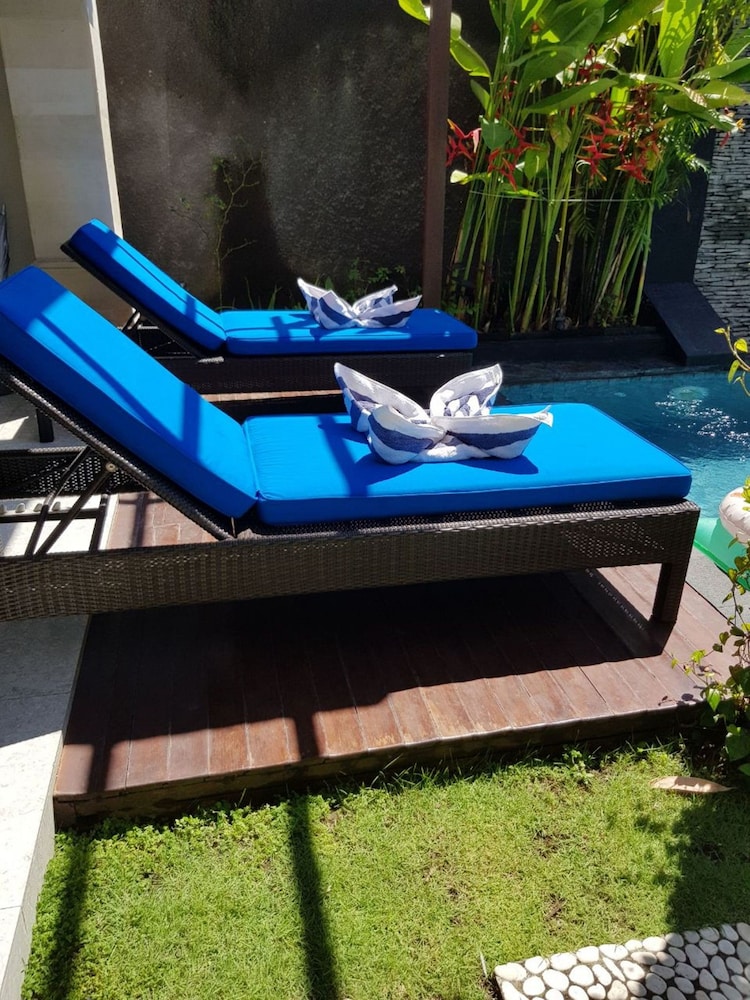 Sunshoot Villa Sandat