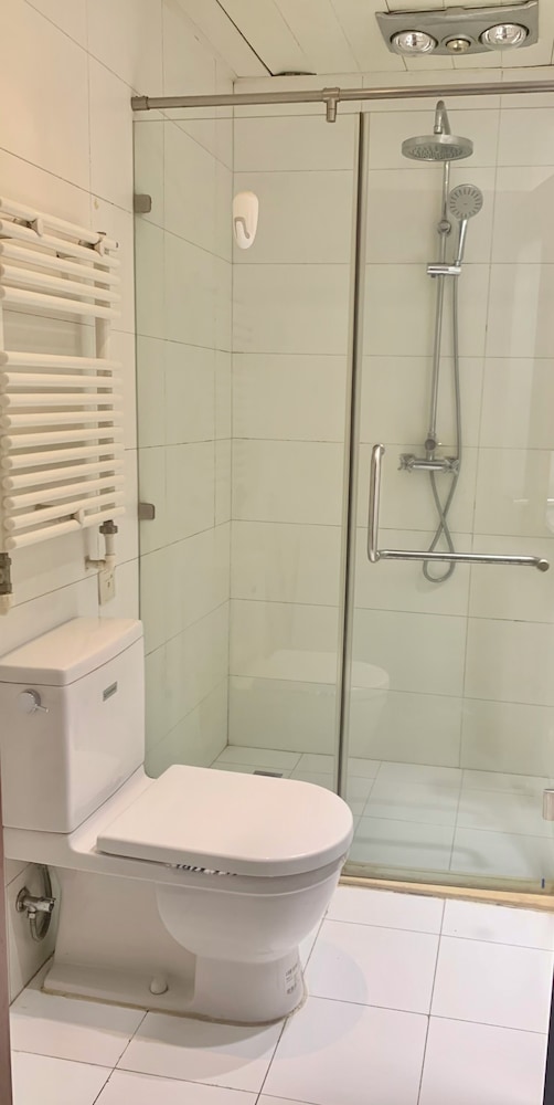 Beijing Furnished Apt with Queen bed