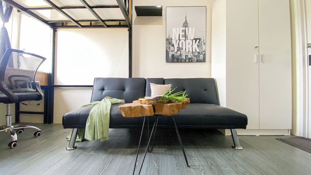 Tranquil and Homey Studio at Podomoro Golf View Apartment