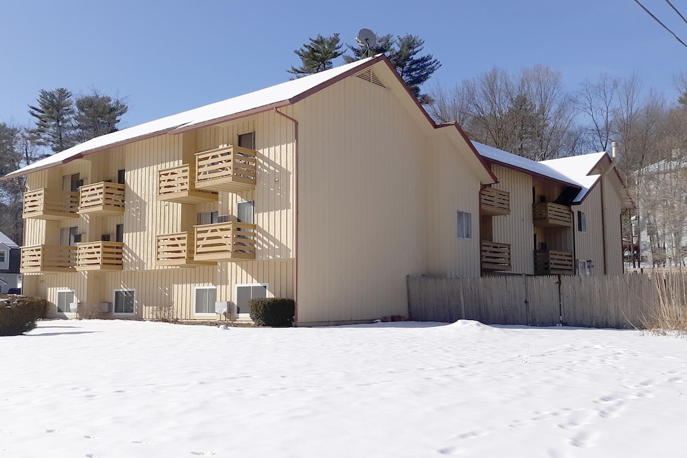 Iron Horse Inn - Property Image 8