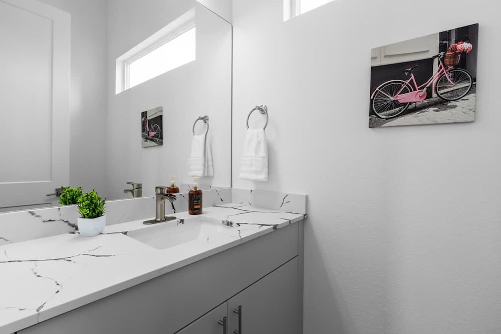 Downtown Houston 3BR Bachelorette Escape