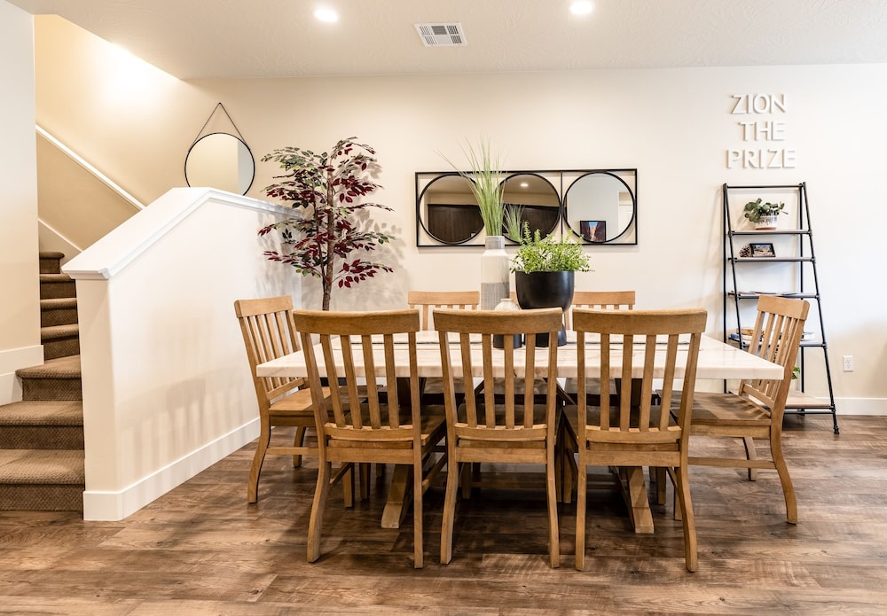 Zi-on The Prize 3 Bedroom Townhouse