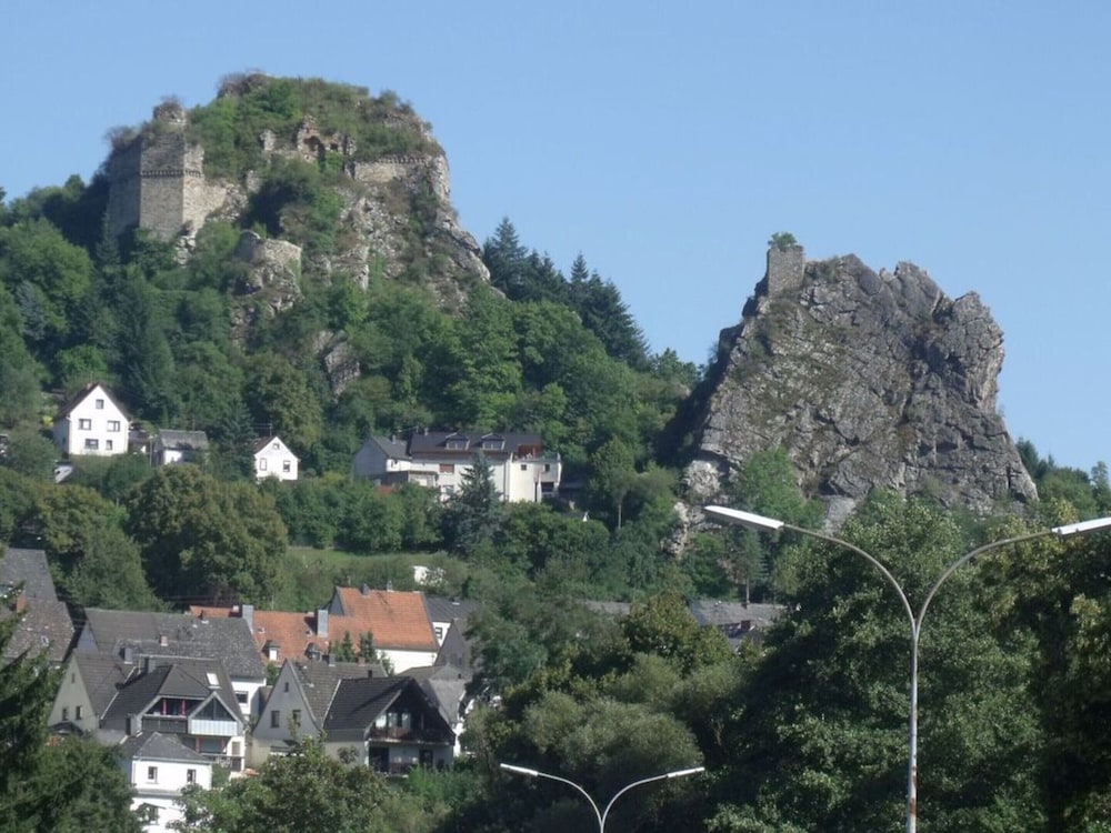 Lovely Apartment in Kirn