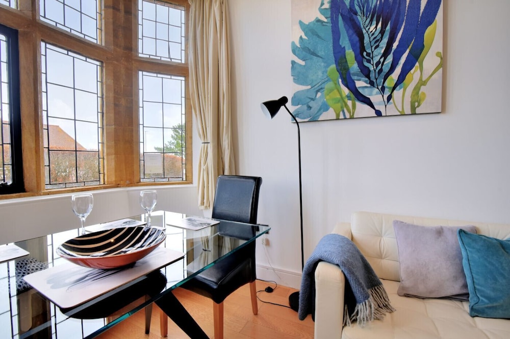 1 Coram Tower