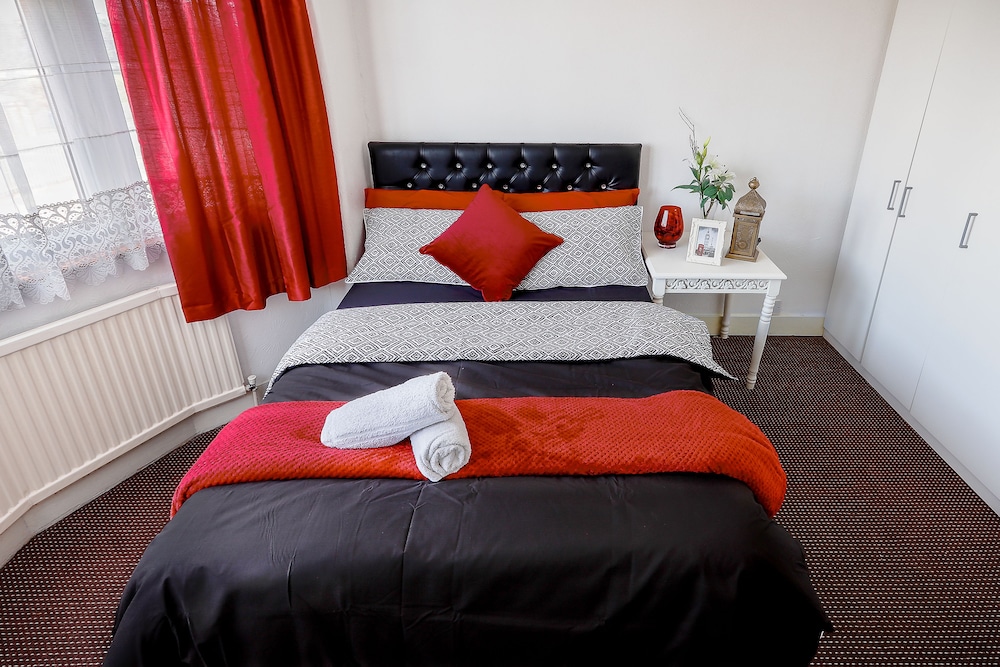 Barking Guest House
