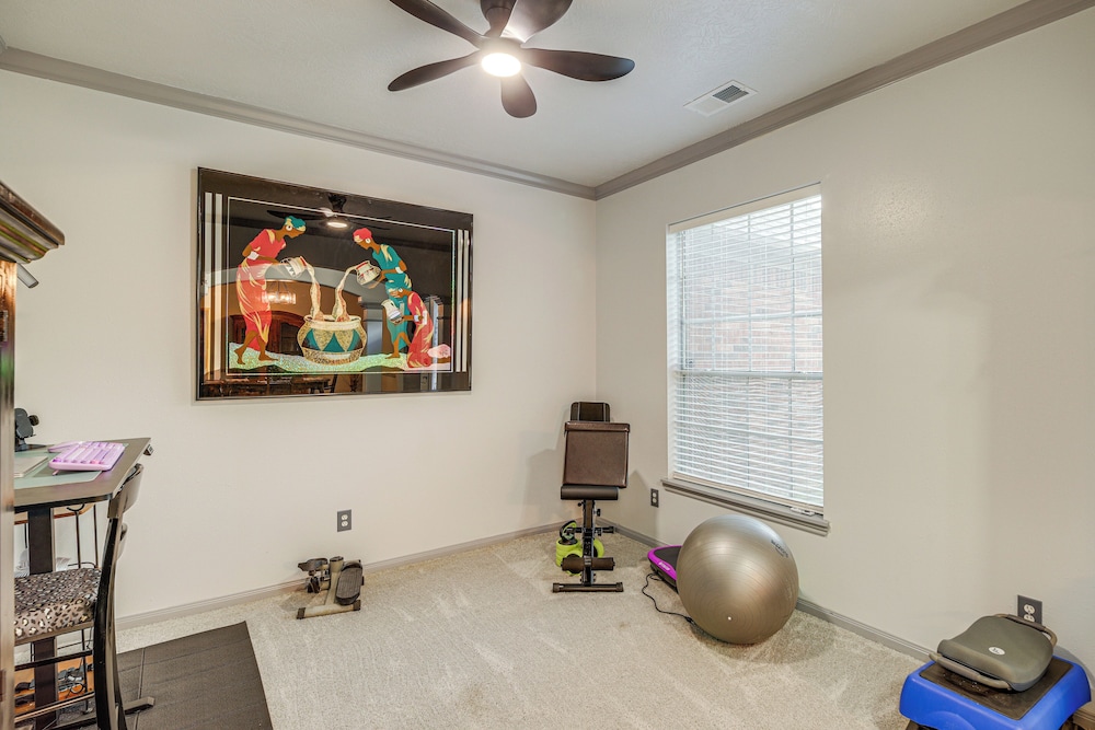12 Mi to Dtwn Houston: Family-friendly Home!
