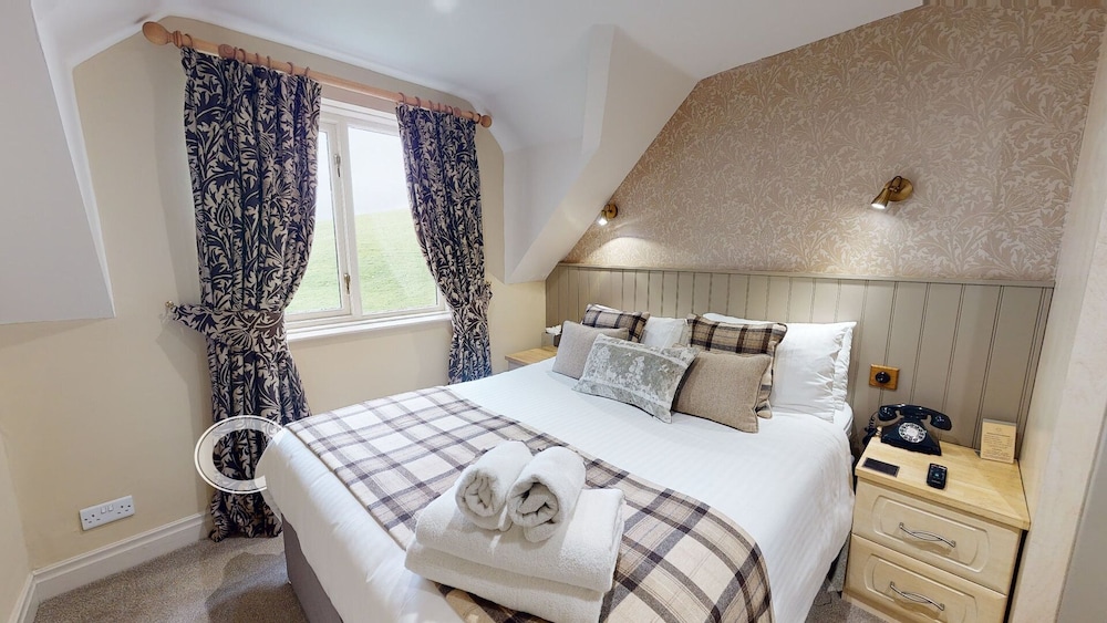 Stone House Hotel