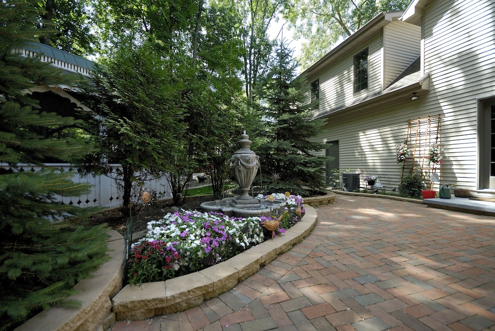 The Roost Bed and Breakfast
