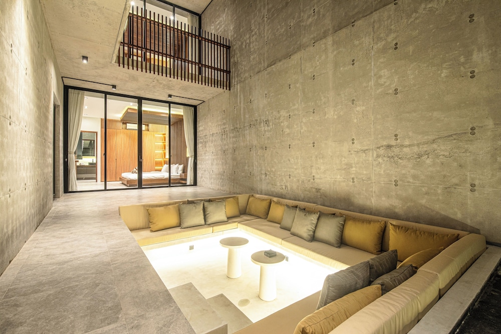 C La Villa Modern 4br Villa Canggu Beach 5mins