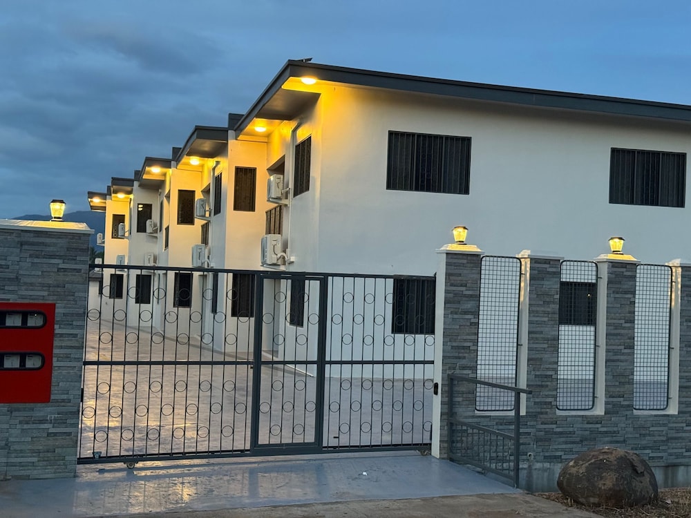 Airport Ace Villas
