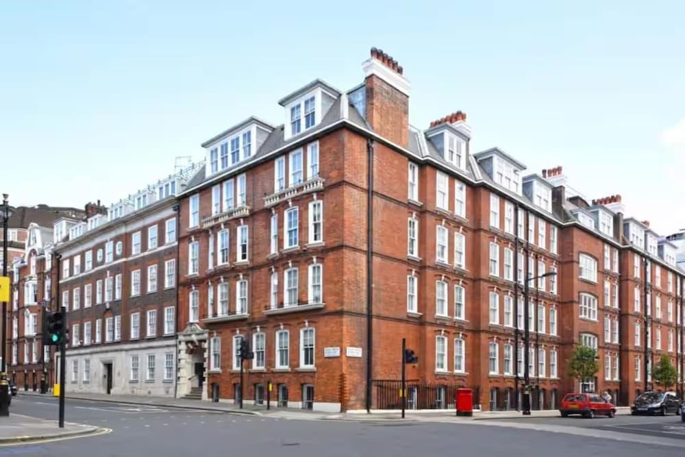 Luxury Westminster Apartment by Westminster Abbey