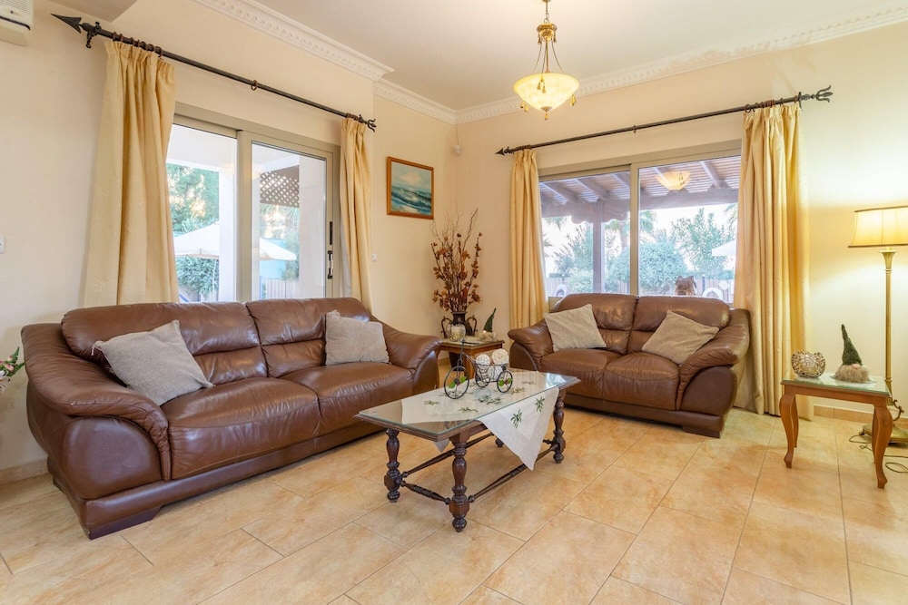 Villa Jan Lui Large Private Pool Walk to Beach Sea Views A C Wifi Eco-friendly - 3296 view 4