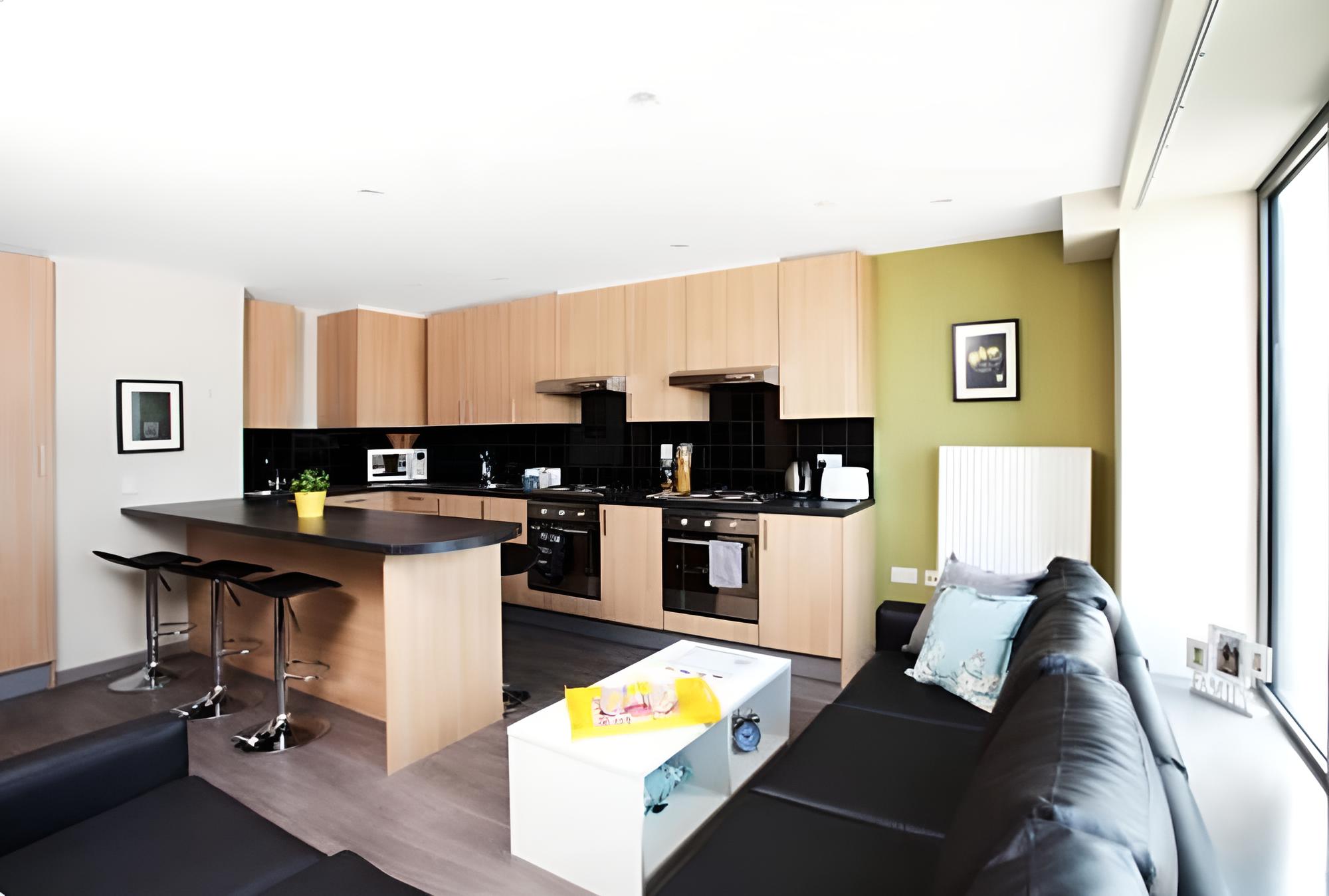 Vibrant Rooms for STUDENTS Only - LONDON