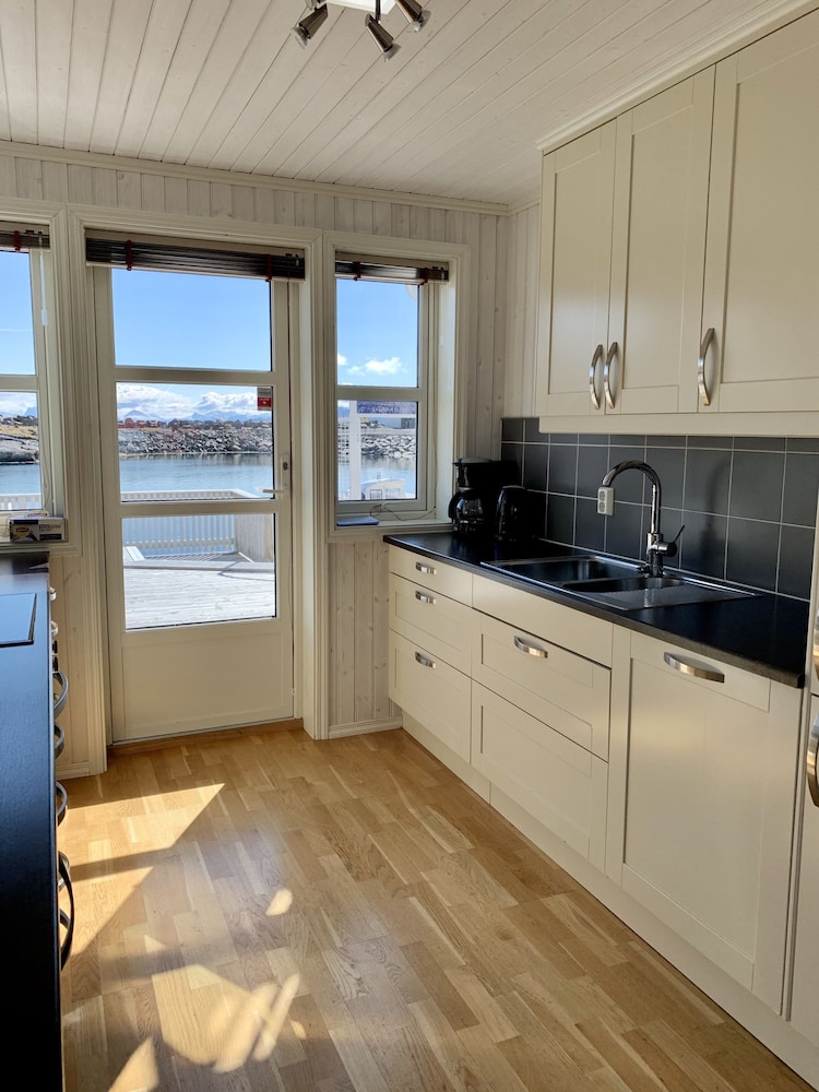 Rorbuene Svolvær Havn
