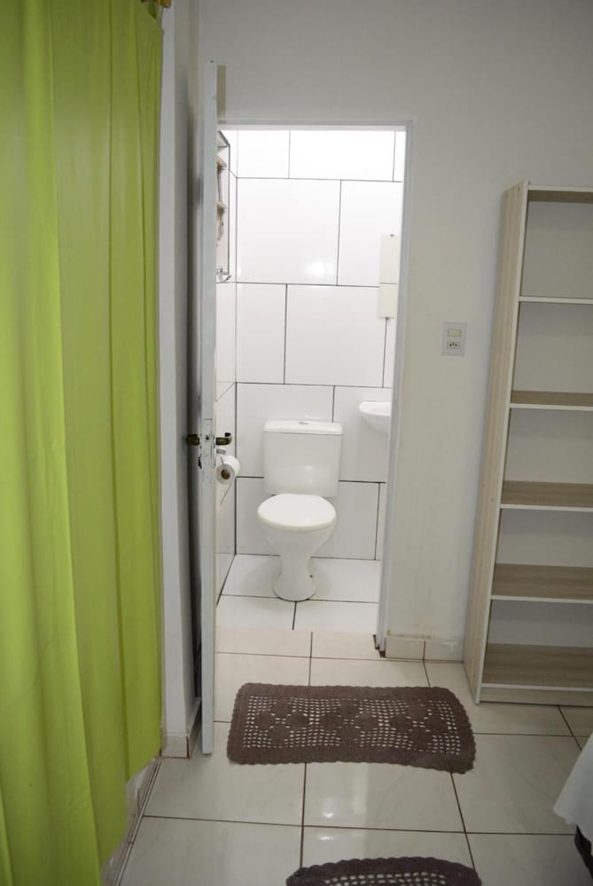 Lize Hotel-Hostel
