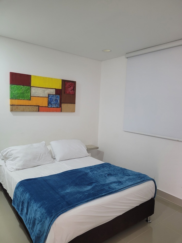 Apto 414 Ocean Drive Crespo Cerca al Mar