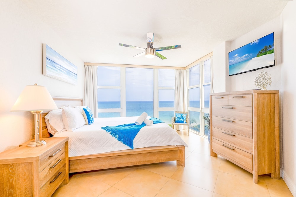 Beachfront Escape Pool Stunning Beach Views