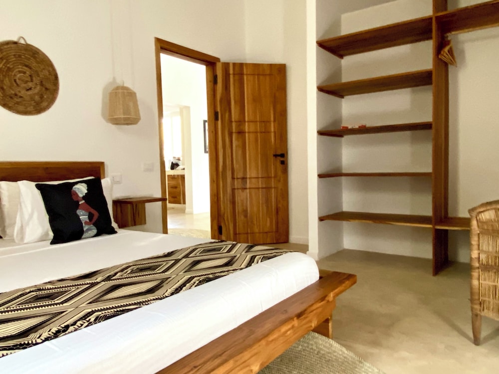 Luxury Lions Villas Zanzibar - with Private Cook&Infinity Pools