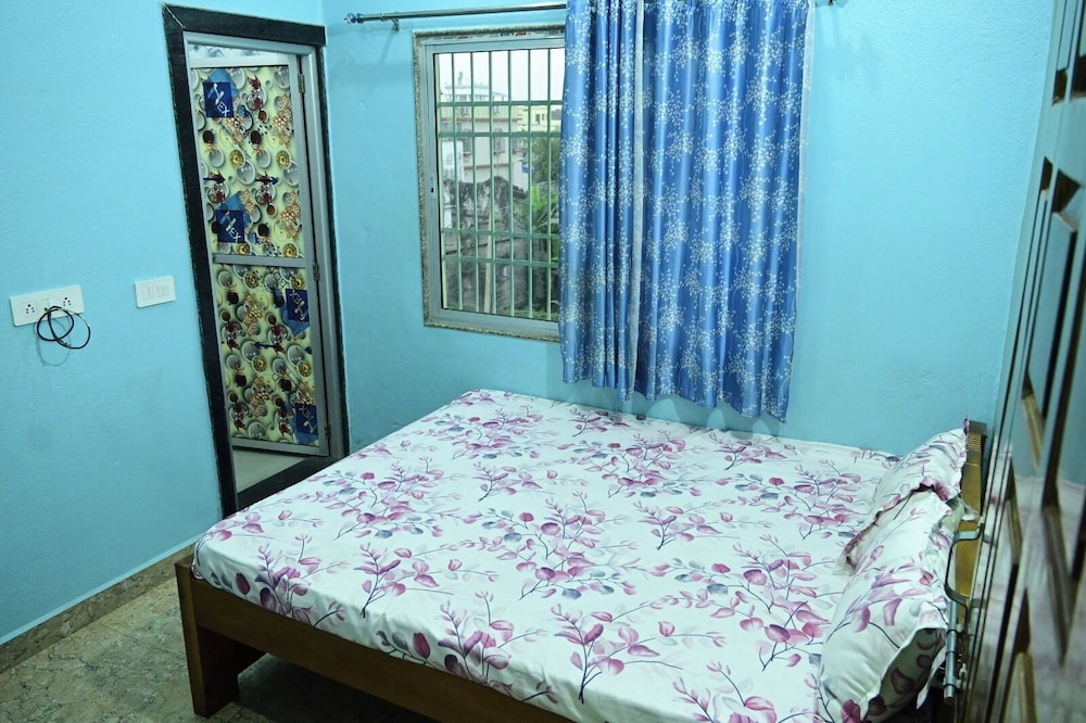 Roy Guest House