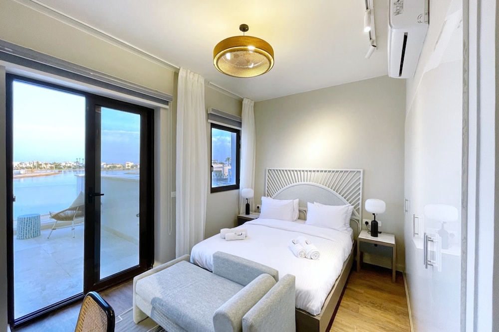 Xuru Stays I Haute & Hand-picked 4bdr Villa Private Pool