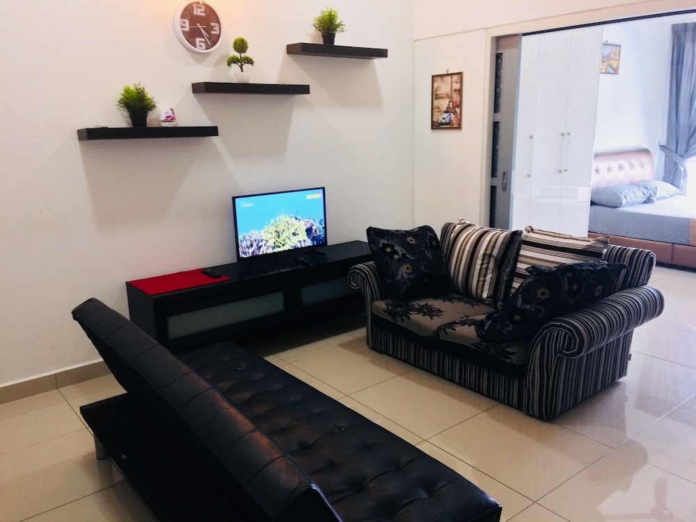 City Living with Panoramic Sea Views at Danga Bay