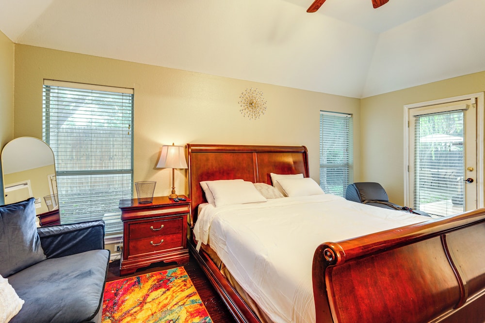 DFW Fun Awaits: Family Home in Crowley!