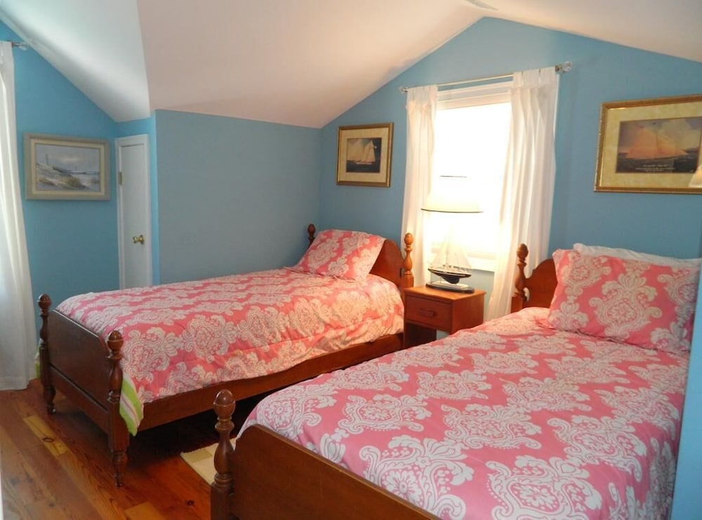 Brooklyn Avenue 33