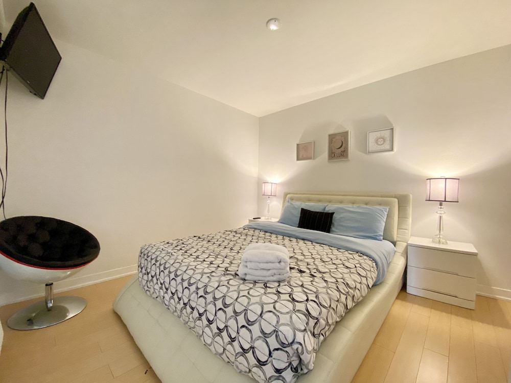 Waterfront Luxury Residences