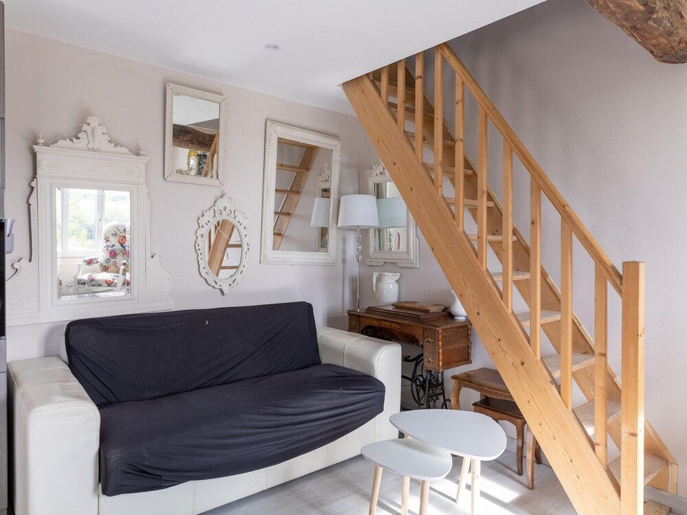 Charming Home in Molesme