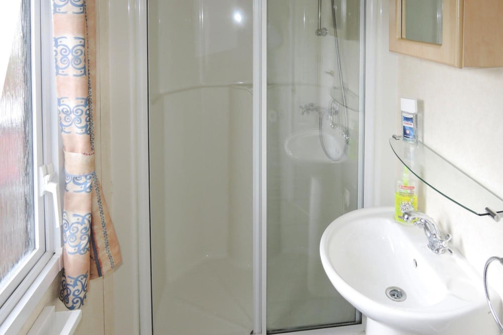 Mobile Home in Kolczewo Near Baltic Beaches