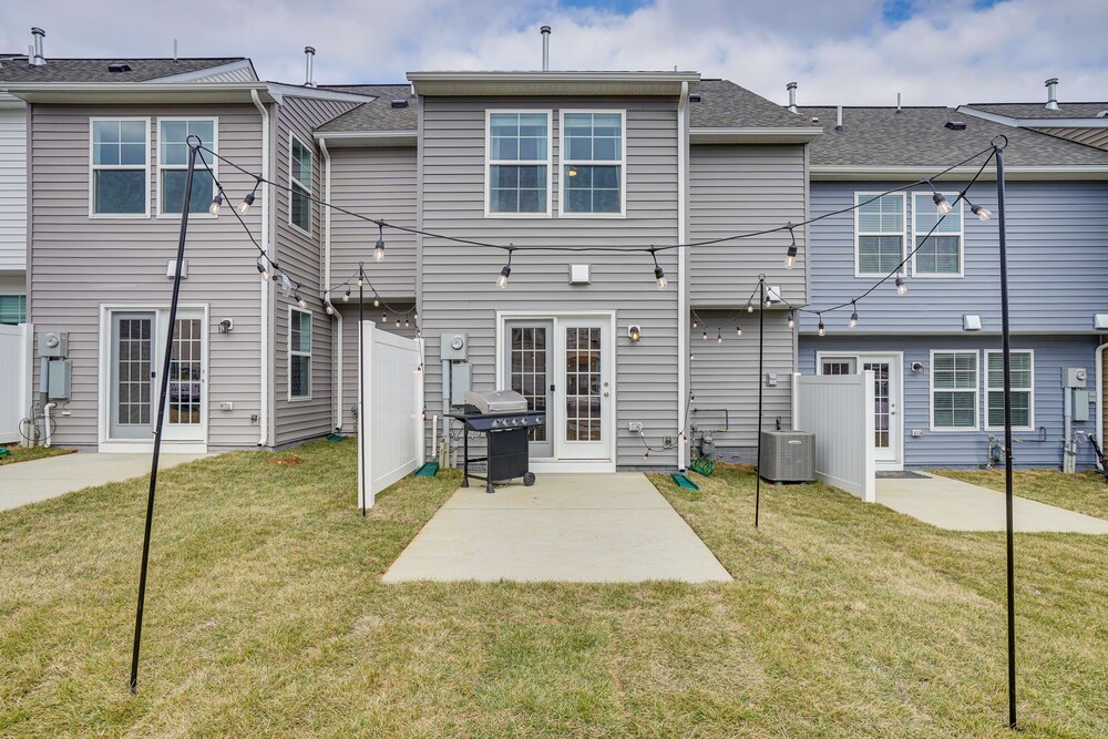 Charles Town Townhome: 9 Mi to Harpers Ferry - Property Image 4
