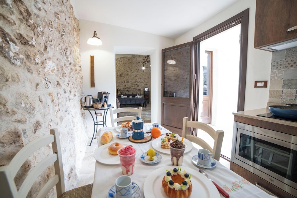Corte San Giorgio Boutique apt With Airco